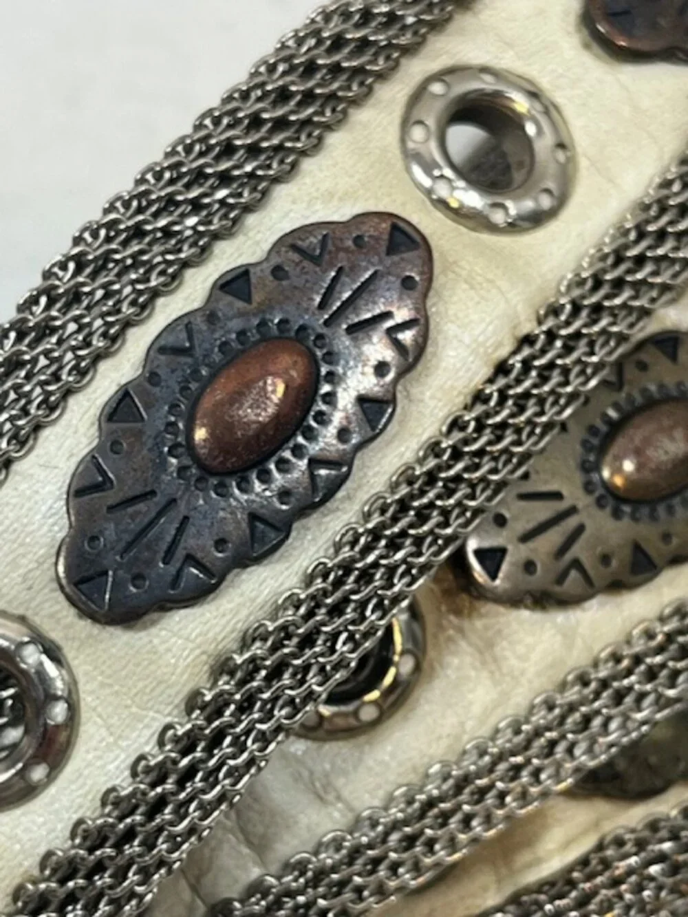 VTG Silver Tone Metal Mesh White Leather Concho Grommets Belt Western Buckle32 M